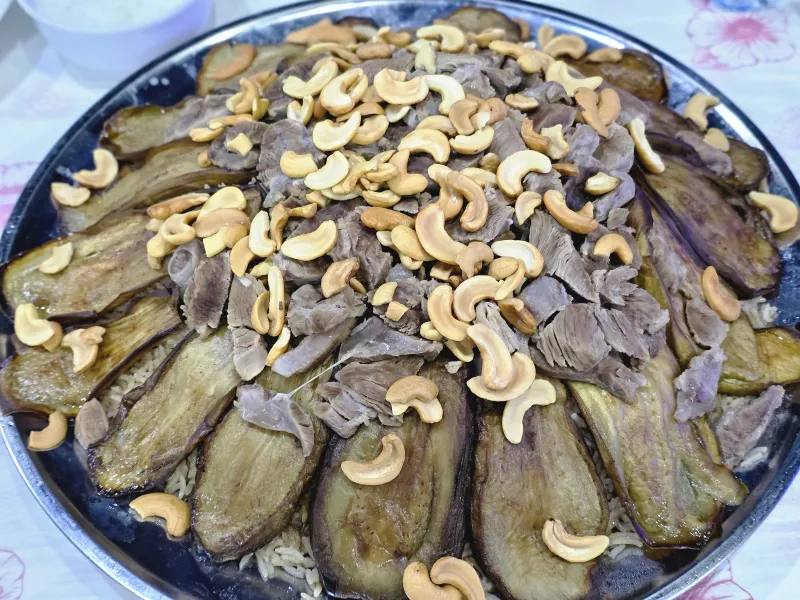 مقلوبة لحم